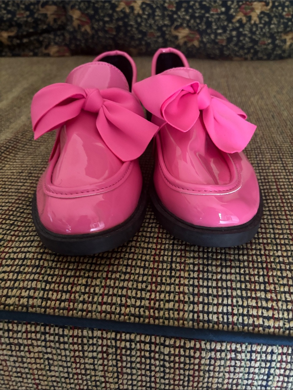 Aitaotain Bubblegum Pink Patent Bow Loafers - EU 40 / US Women's 9 - Picture 2 of 9